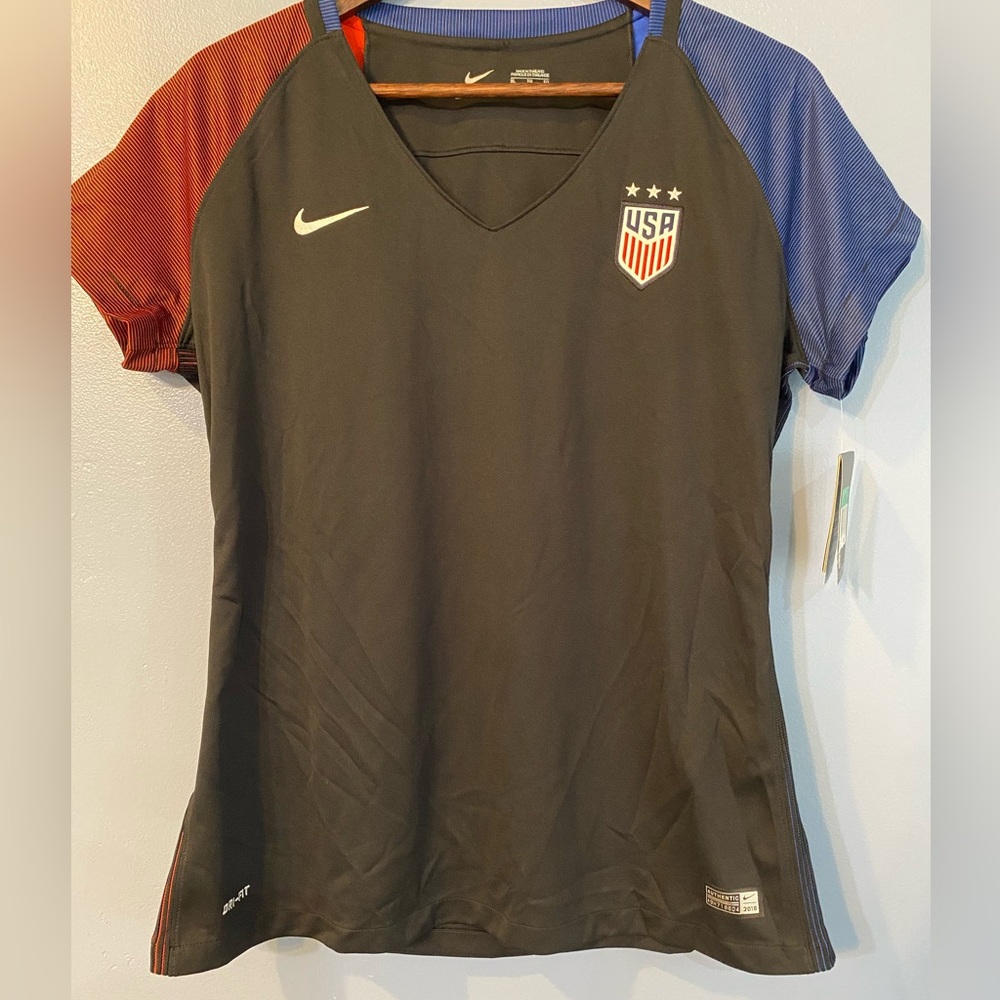 Nike USA Dri Fit Women’s XL